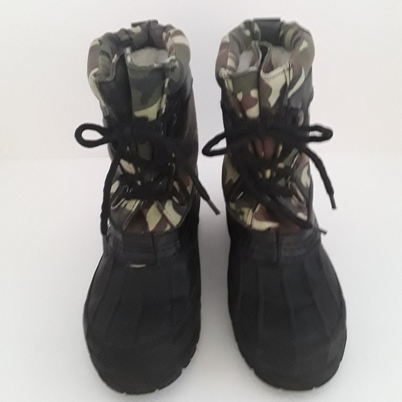 Western Chief Other - Western chief camouflaged boys rubber boots sz 3